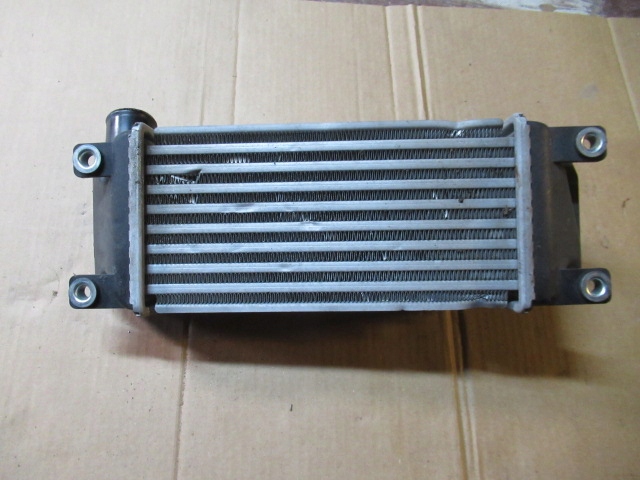 фото №2, Toyota yaris iii интеркулер