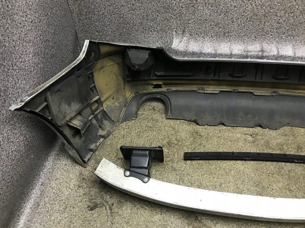 фото №11, Mercedes w251 v251 бампер балка задня датчики pdc c775 775u сріблястий