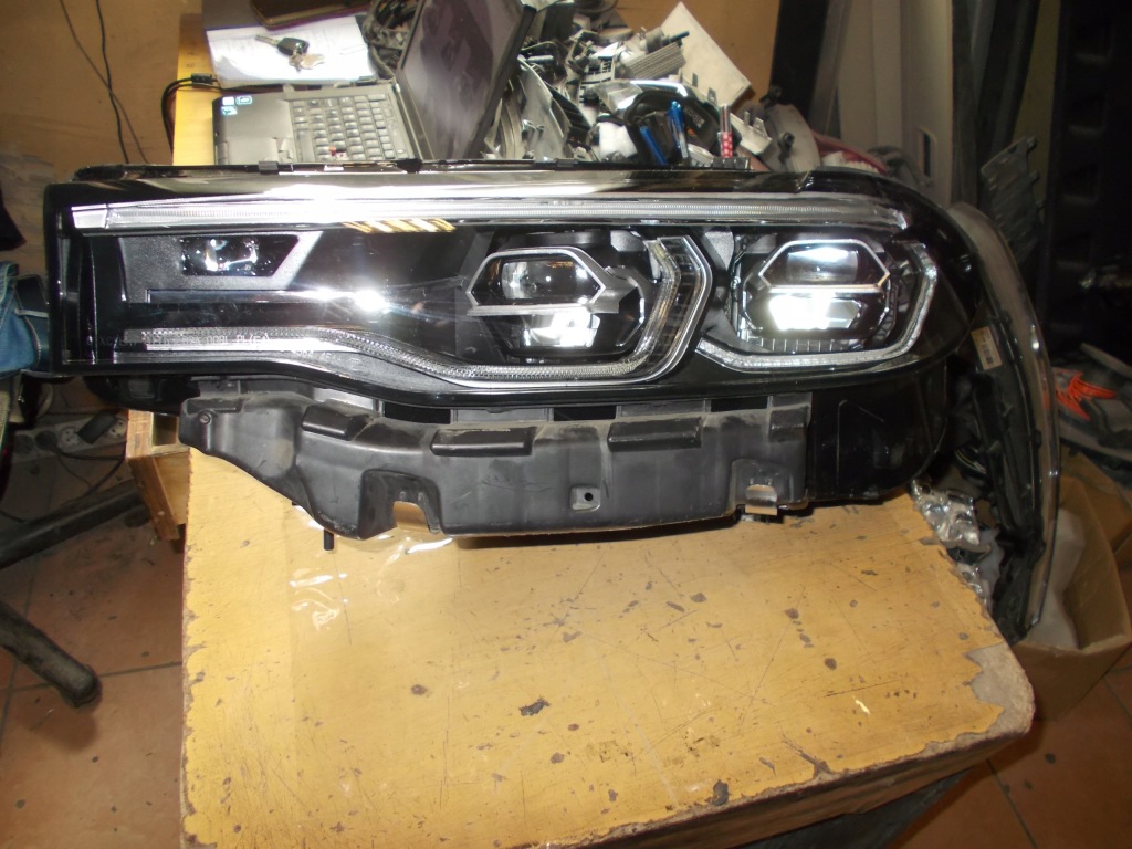 фото №1, Bmw x7 g07 лампа левая full led левый 9852947-01ll
