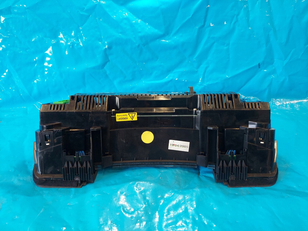 фото №10, Счетчик приборная панель a4 b7 2.0 tdi 8e0920931d