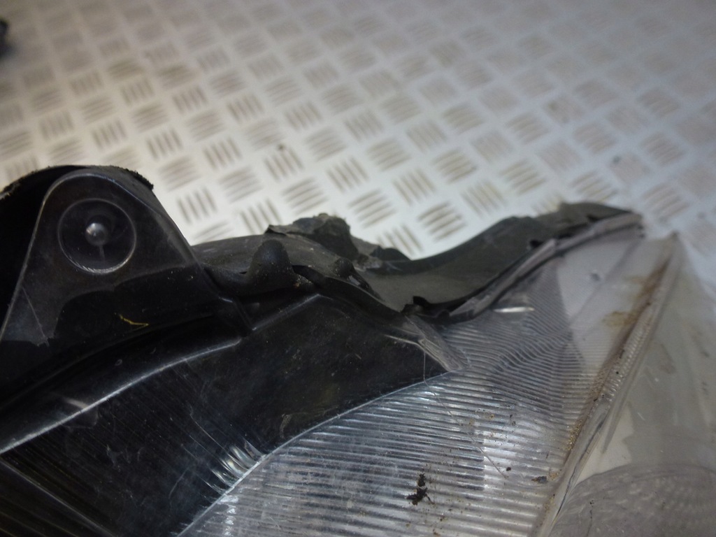 фото №8, Лампа правый перед передняя subaru xv europa