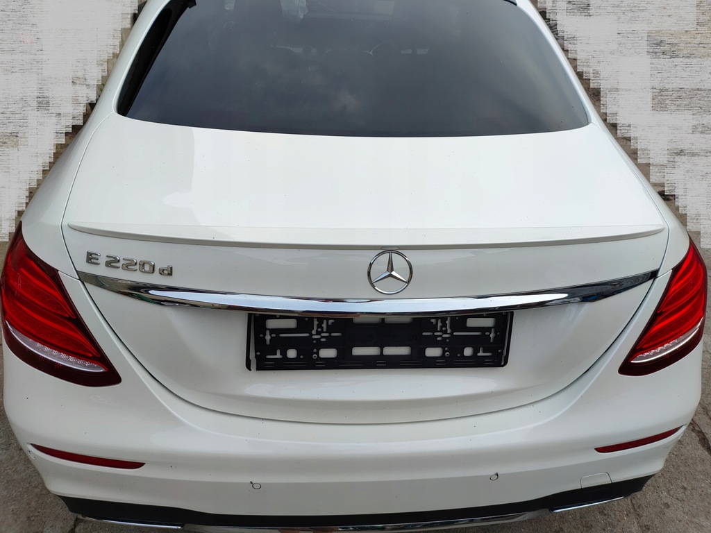 фото №9, E-klasa w-213 sedan крыша панорама цвет 799