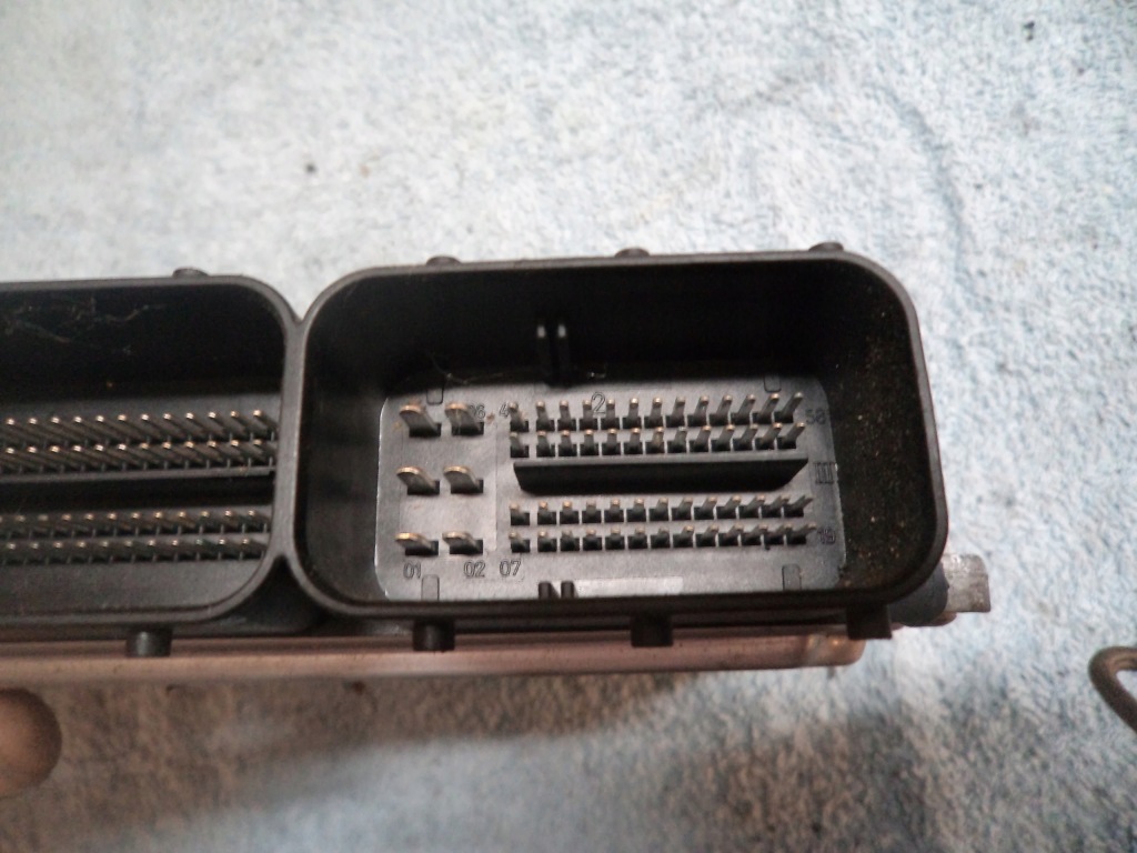 Блок управления двигателя - бортовой компьютер - mercedes w203 - a6461533079 - 0281011162 Недорого