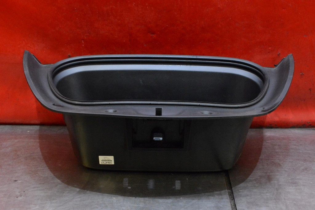 Купить Пол поддон багажника перед tesla model y 20-