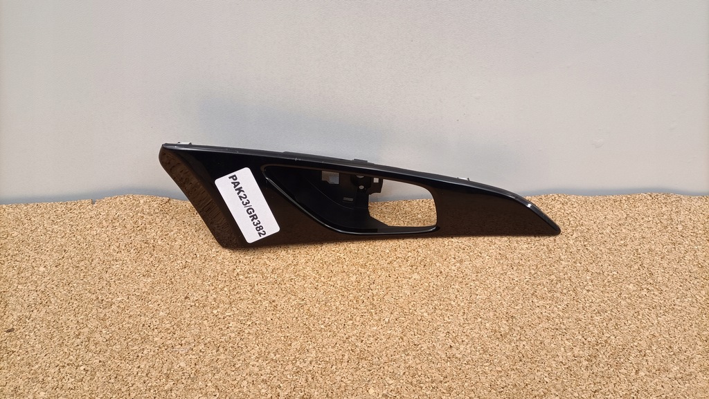 фото №1, Mazda 3 iii 14-18 rok панель рамка молдинг двері правий перед pak23/gr382