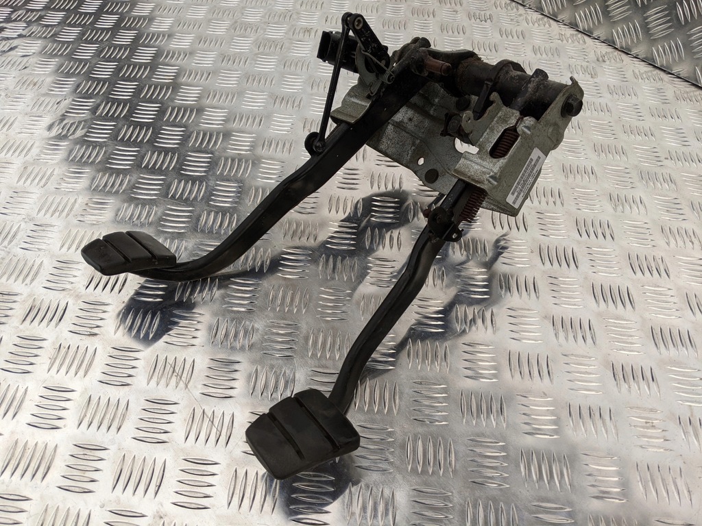 фото №3, Педаль педали тормоз i сцепление scania r