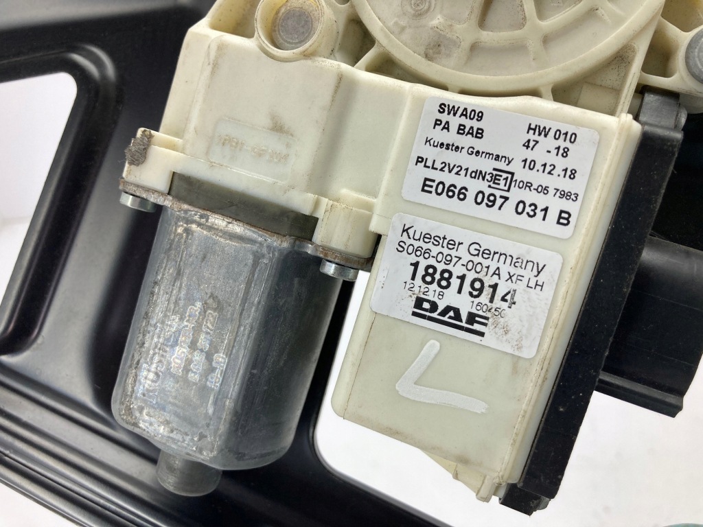 Daf 106 подъемник стекло левая сторона 1881914 в Украине