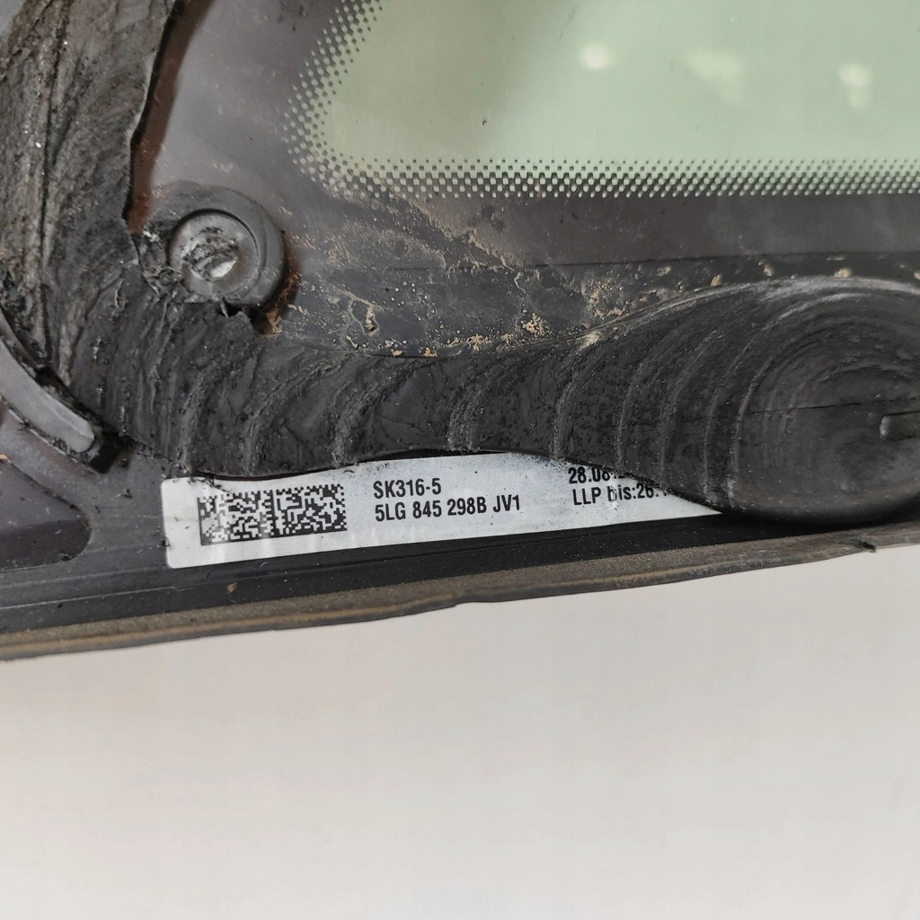 фото №8, Skoda enyaq iv 2023 правая сторона стекло кузовная дверь задних