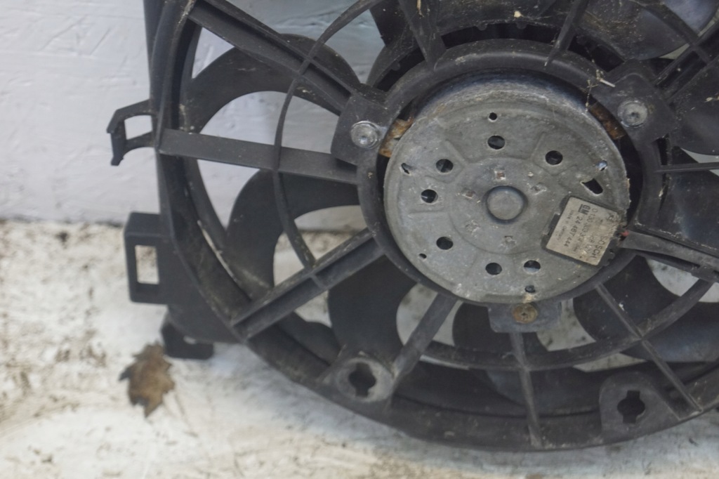 Вентилятор радіатора opel astra h 1.9 24467444 Зі Шроту