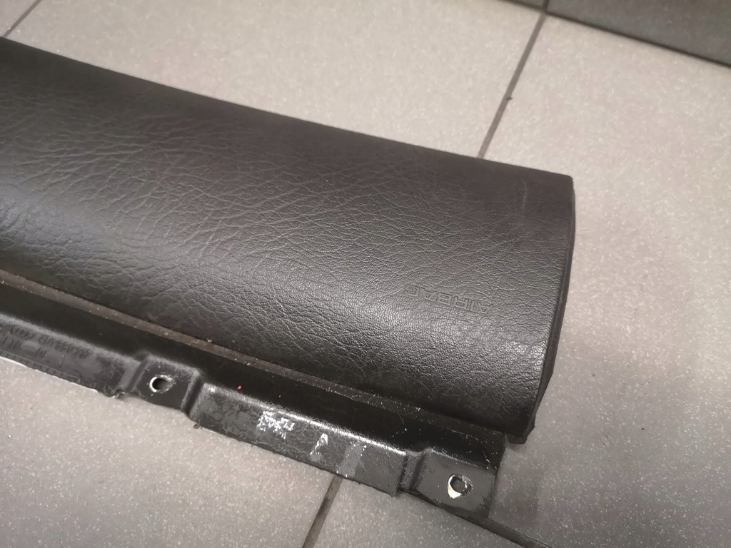 фото №8, Заглушка подушка безпеки пасажира audi a8 d2 eu 4d1880217