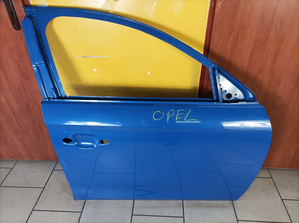 фото №1, Opel corsa f дверь перед правое