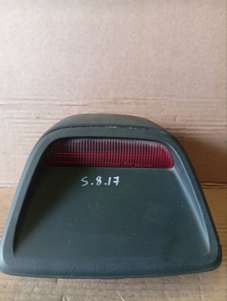 фото №1, Додаткова лампа світло стоп-сигнал nissan primera p11 e102378