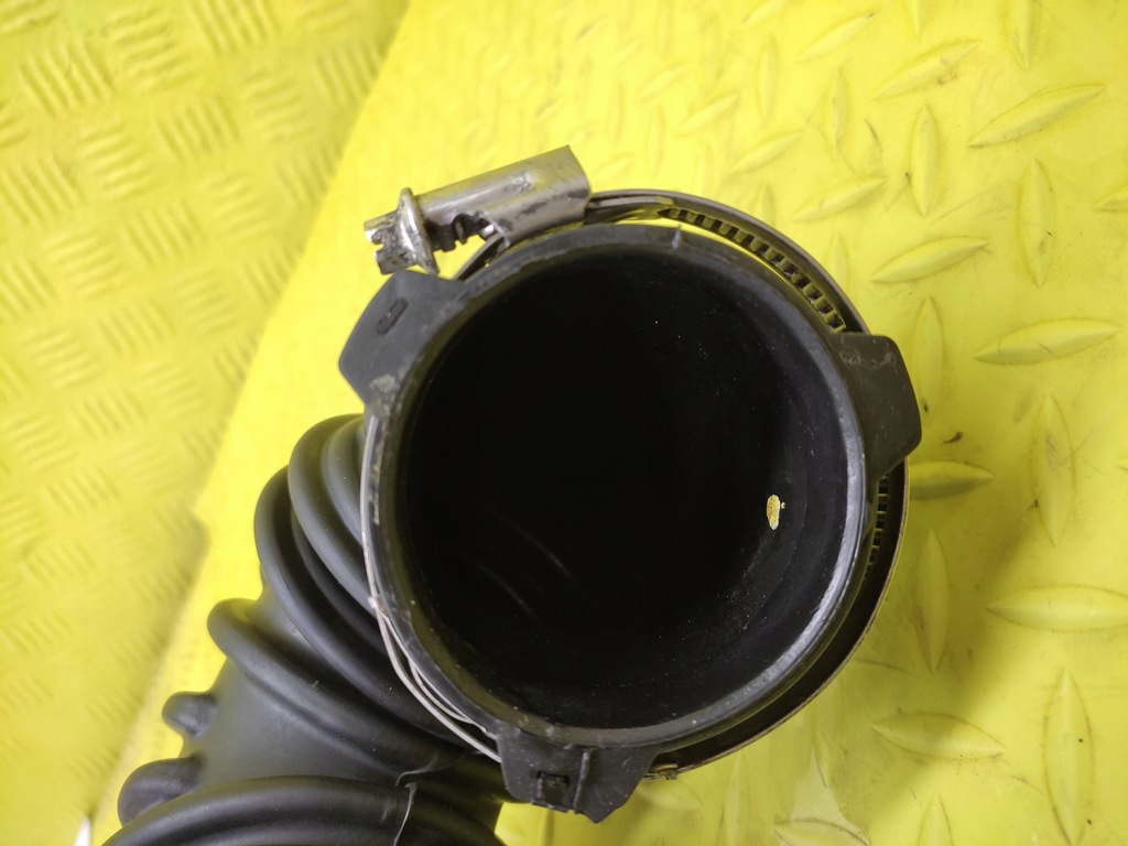 фото №5, Audi a6 c6 2.0 fsi шланг резиновый 06d129627h