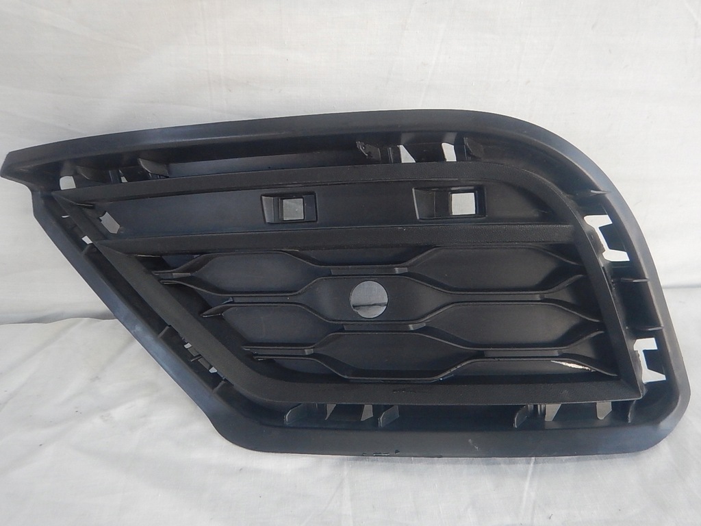 фото №1, Vw t-roc права решітка w бампер задня 2ga807246c 2ga807012a