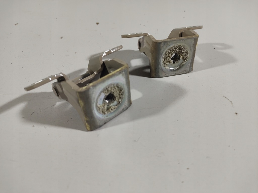 фото №6, Jeep compass 17r- петли крышки багажника