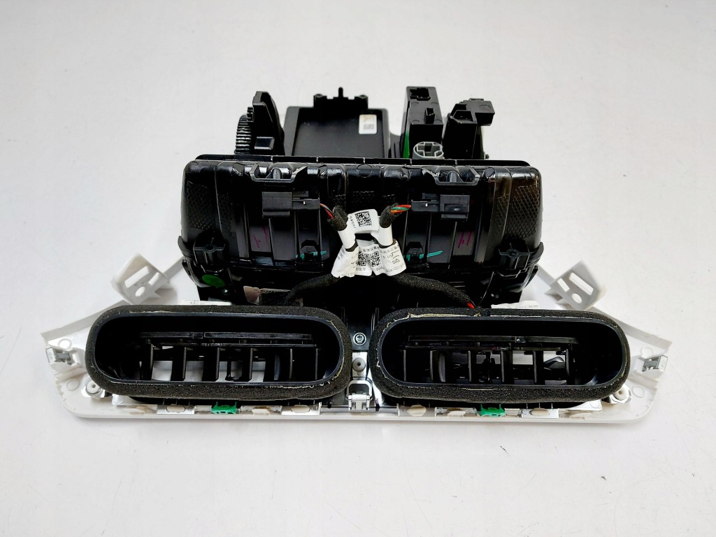 Smart #1 smart 1 23r. туннель средний рамка бардачок 8890936964 с Разборки