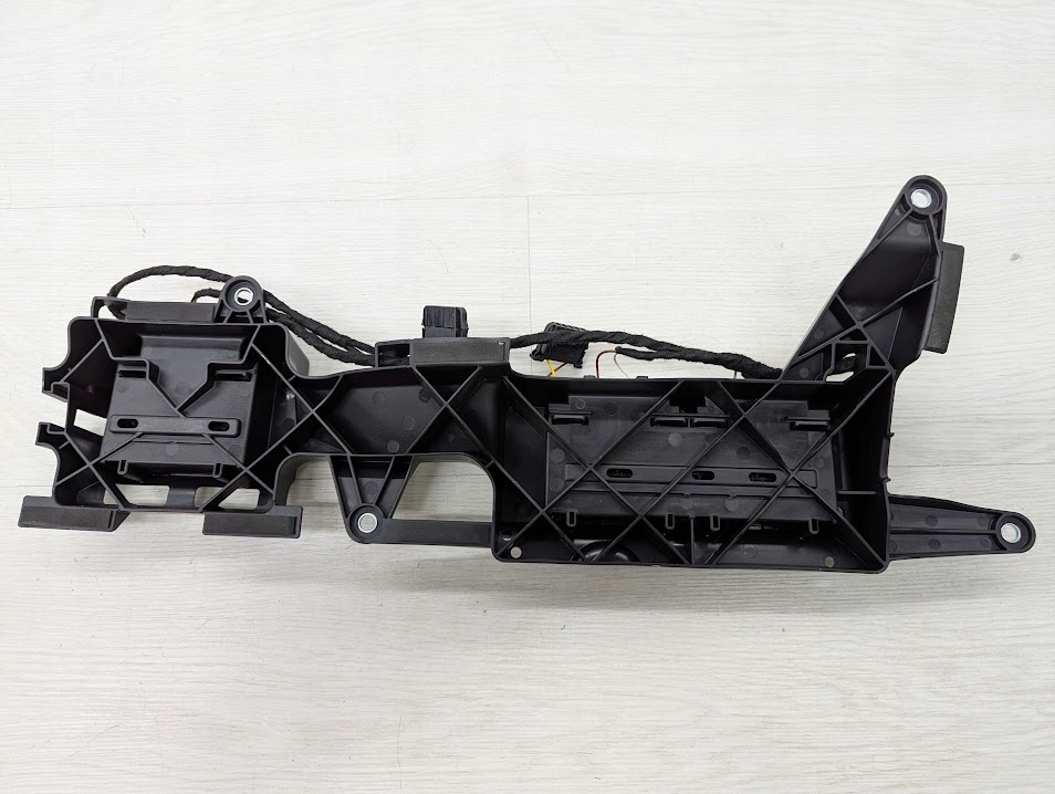 фото №8, Кронштейн кронштейн решётка skoda karoq 57a971458