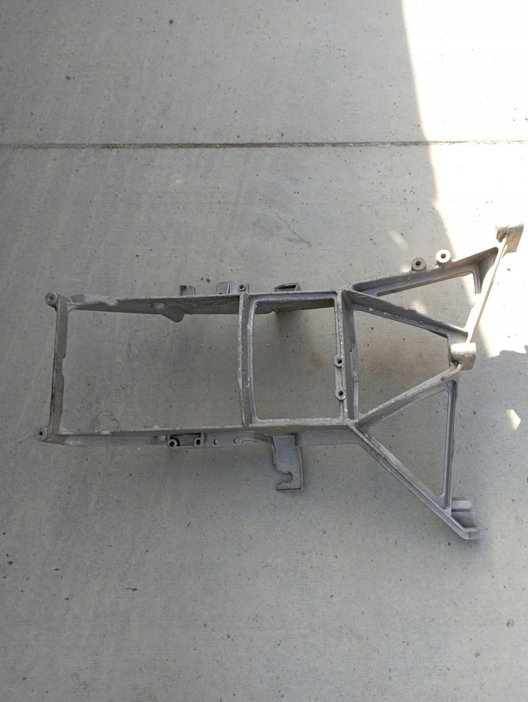 Купить Кронштейн подрулевой переключатель фара лампы alum daf xf 95 105 правый