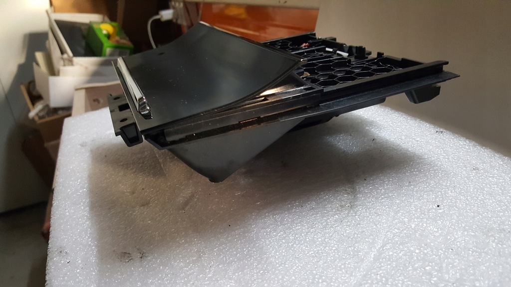 фото №7, Пепельница бардачок зарядное устройство индукционная skoda superb iii 3v1863071