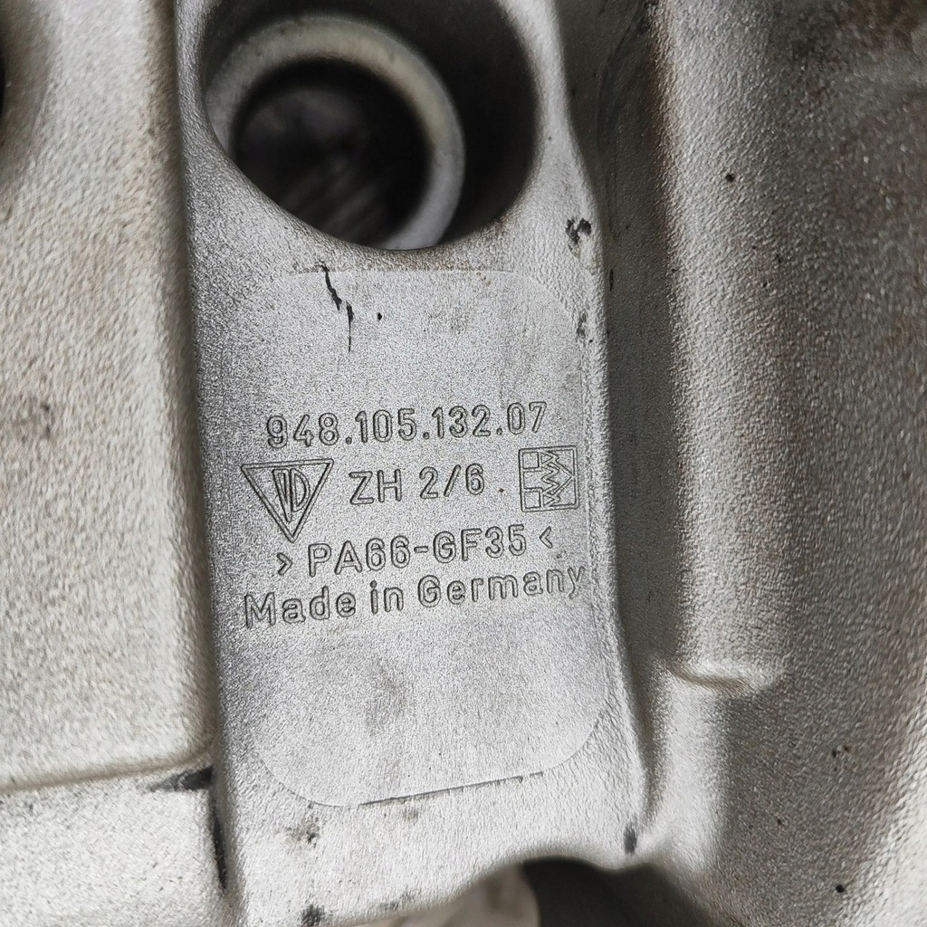 фото №6, Porsche cayenne 9pa 2007 крышка клапанов