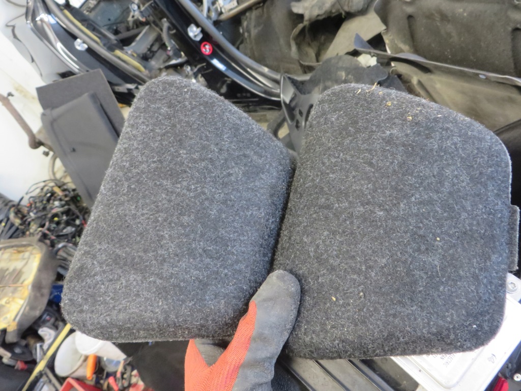 фото №2, Обшивка багажника правий лівий volvo v40 ii r