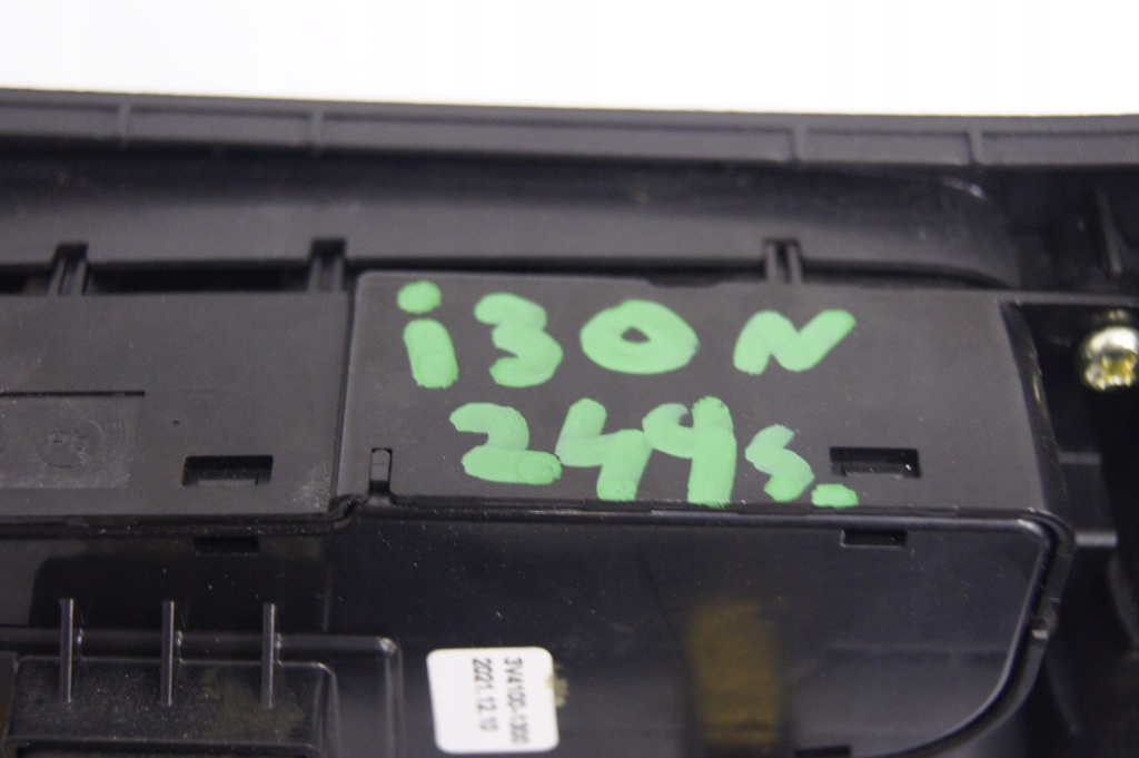 фото №5, Панель перемикачів i30 n iii lift