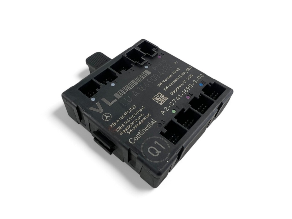 Купити Mercedes w176 рестайлінг  модуль двері a1669012103