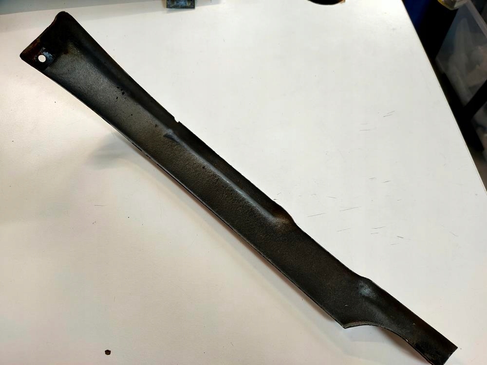фото №6, Молдинг pod фара mercedes 107 правая