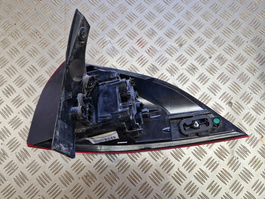 фото №2, Лампа задня ліва renault clio iv kombi 2012r-