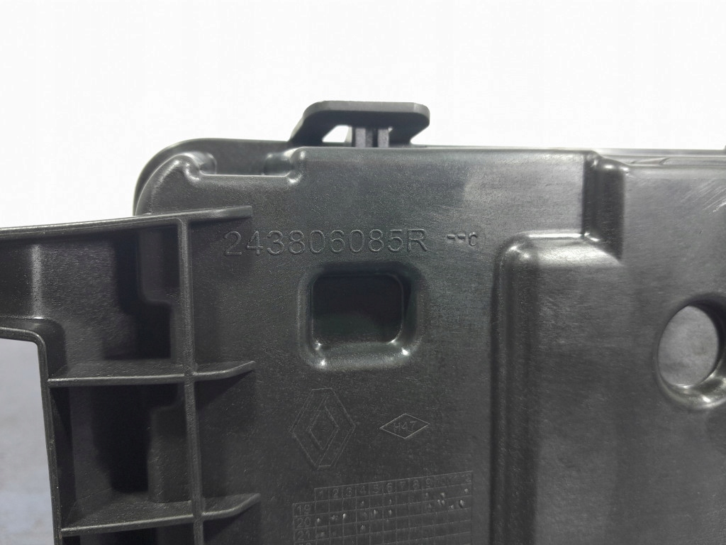 фото №5, Renault arkana 20-23 1.6 e-tech корпус коробка запобіжників 243806085r