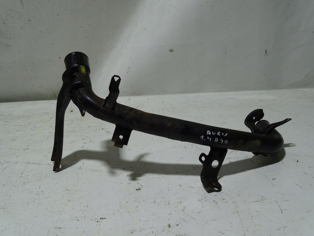 фото №1, Toyota auris i 1.4 - шланг wody труба