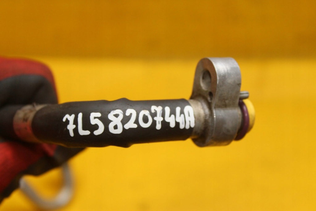 фото №7, Porsche оригинальный номер 7l5820744a шланг кондиционера