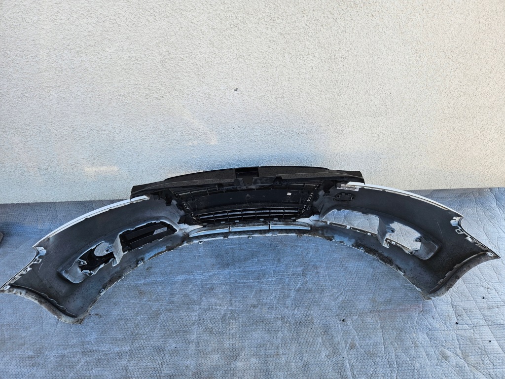 Audi a3 8p0 рестайлинг  бампер перед решётка радиатора решётка левая Цена