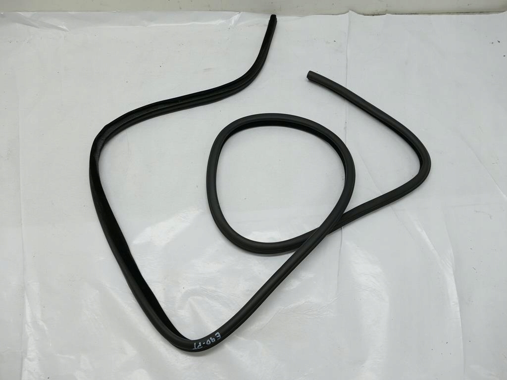 фото №1, Bmw 3 e90 прокладка двері правий задня права