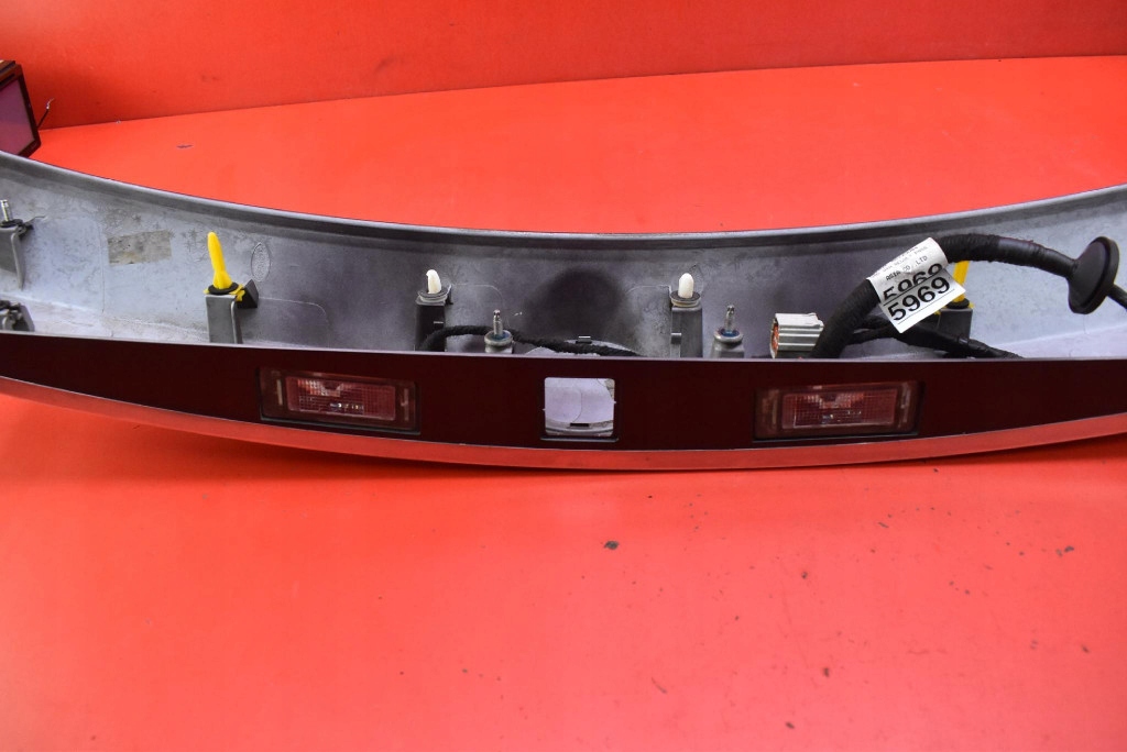 Накладка кришки задній задня 41x 95093299 opel mokka a 12-15 в Україні