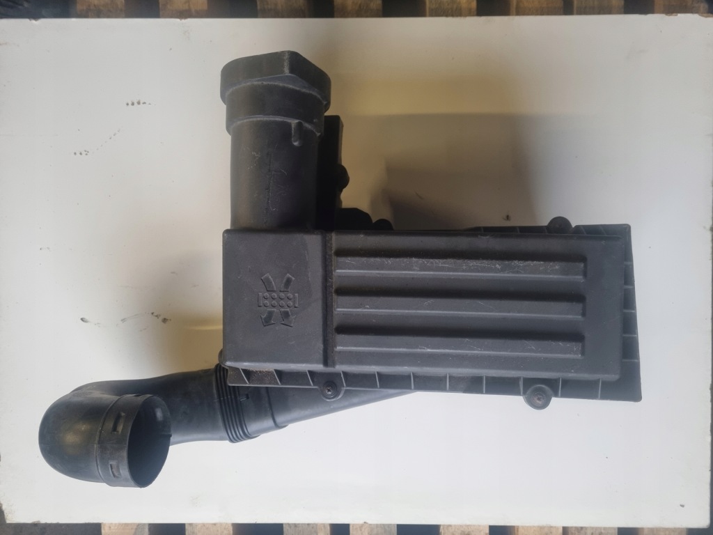 фото №1, Octavia ii fl корпус фильтра воздуха 1k0129607ag