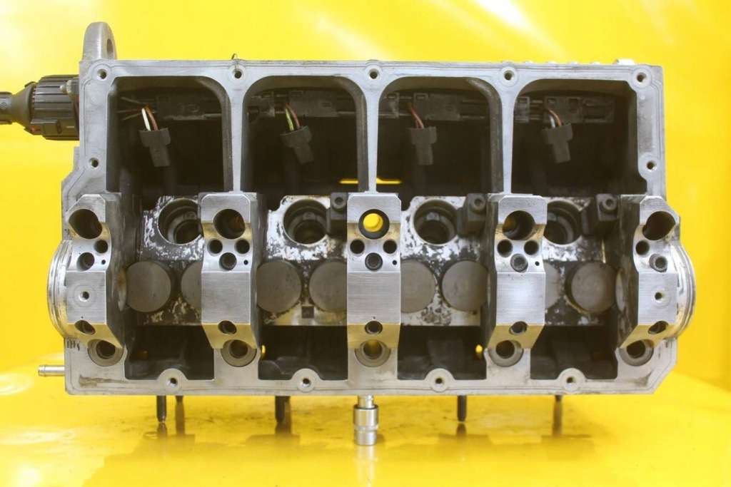 Головка audi a4 b7 vw seat skoda 2.0 tdi 8v bpw 038103373r Доставка