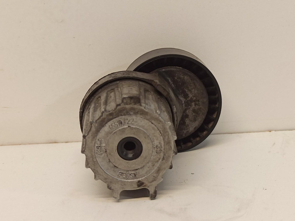 фото №3, Audi a4 b8 натяжитель ремень ролик 038903315aj