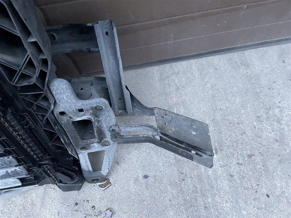 фото №12, Pas передний радиатор fwd механическая коробка передач 2.0 tdi vw crafter ii 2 man tge 17-23r 19r