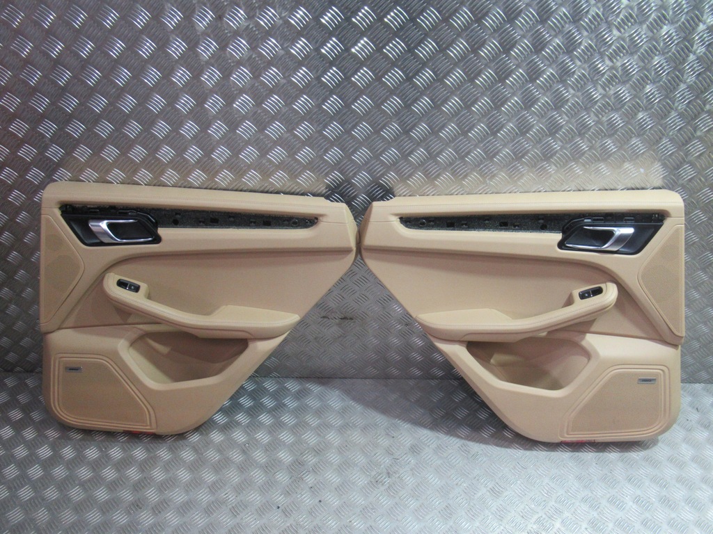 фото №11, Porsche macan 95b обивка сиденья обшивки салон заднее сиденье m242