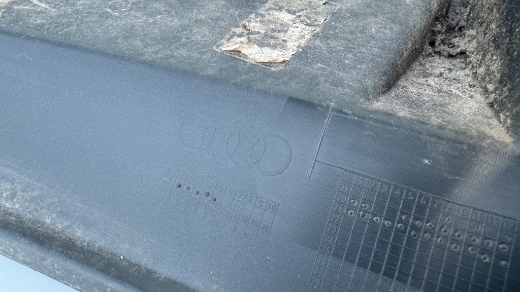 фото №11, Решётка радиатора диффузор спойлер бампер задняя audi q3 83a s-line 83a807568c