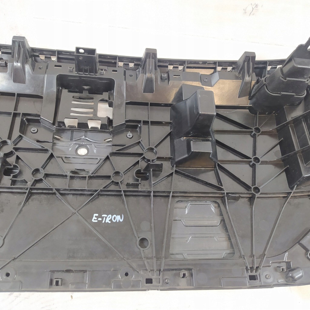 фото №10, Audi q4 89a e-tron решітка радіатора решітка радіатора решітка бампера перед 89a807233