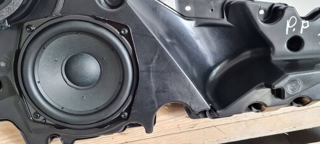 фото №6, Sq8 4m rsq8 q8 динамик дверь правый перед bangolufsen 24r 4m8035298a