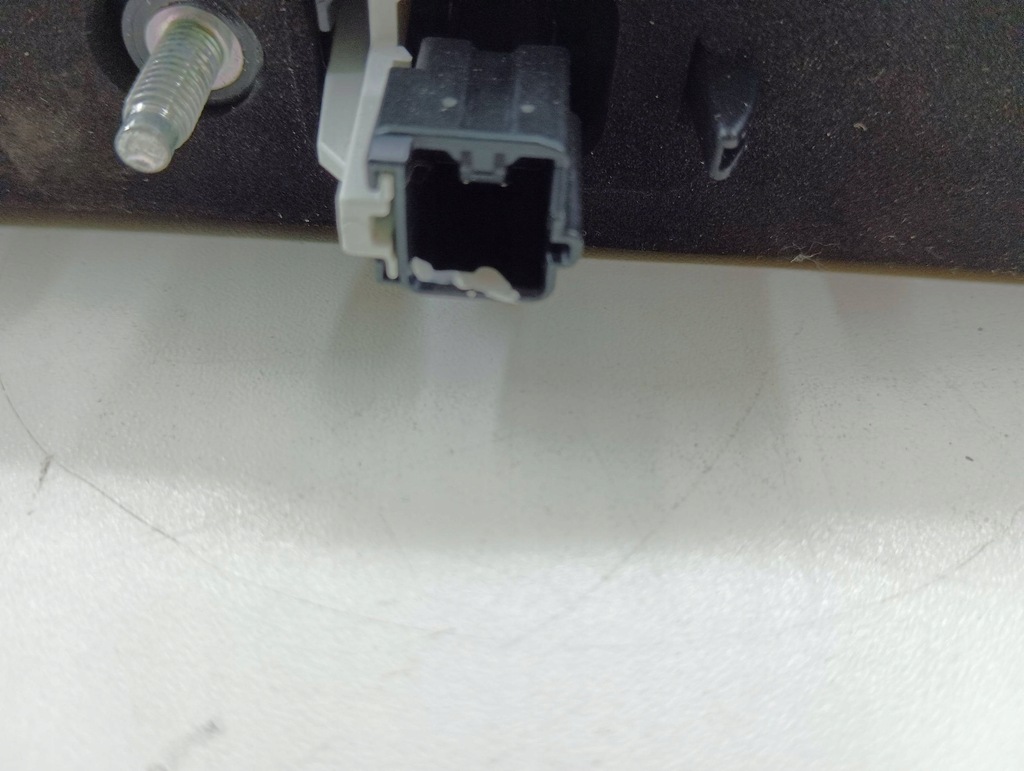 фото №8, Opel mokka b 2022 права сторона лампи задній кришки багажника