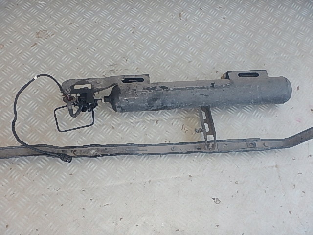 Купити Lexus rx 450 rx450h бак повітря балон