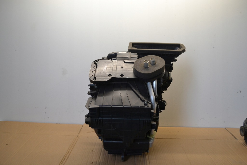 фото №8, Dacia sandero ii lift 16r- змішувач обігрівач комплектна