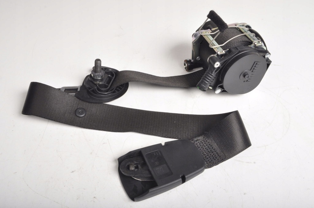 фото №1, Bmw 1 f40 pas безопасности правый перед передний 641229400b