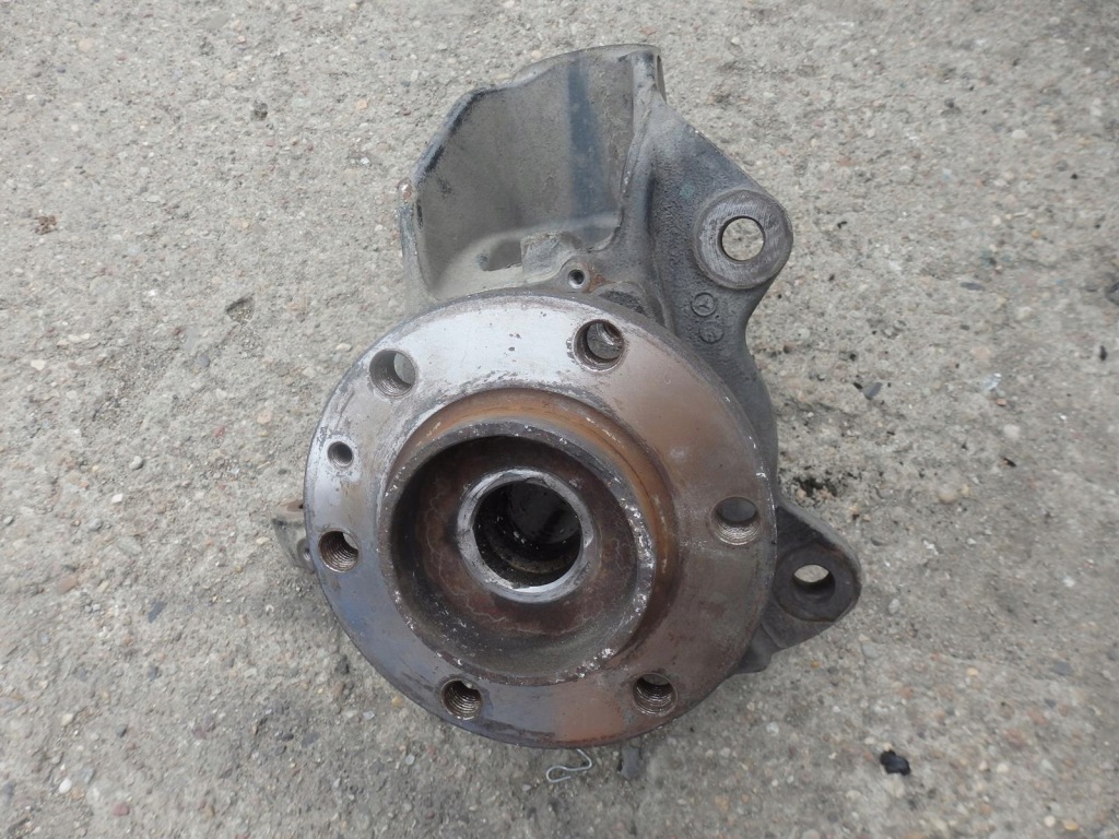 Купить Поворотный кулак правый перед mercedes w910 sprinter 2019- a9103320100