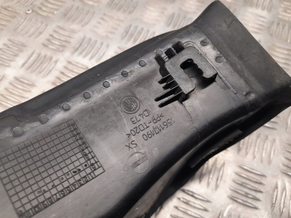 фото №2, Alfa romeo stelvio 2018 молдинг pod фара задняя