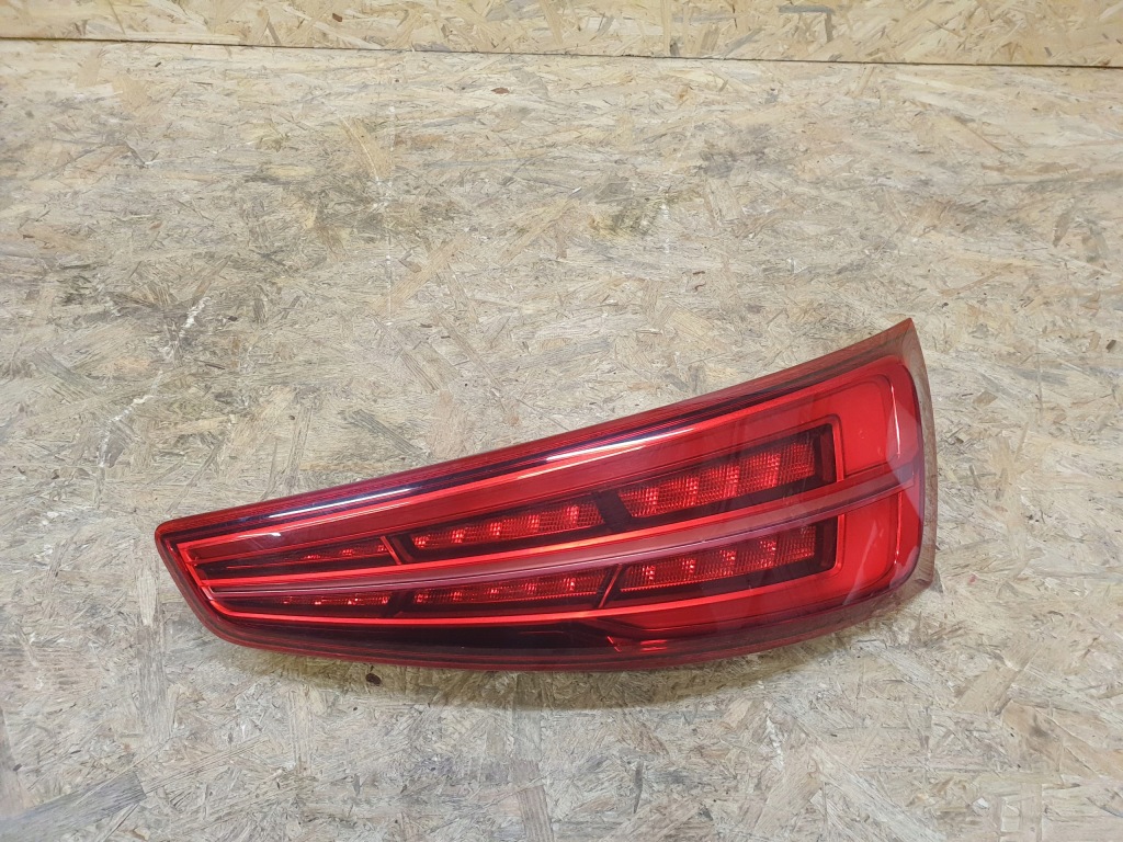 Купити Audi q3 8u рестайлінг  фара правий задній led 8u0945094n bdb